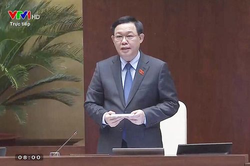 Quốc hội tiến hành chất vấn nhóm vấn đề thuộc lĩnh vực y tế