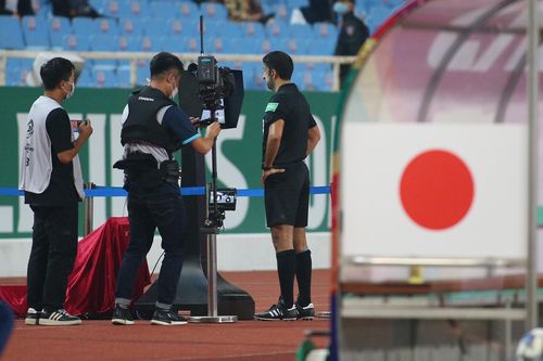 VAR giúp tuyển Việt Nam tránh bàn thua trước Nhật Bản