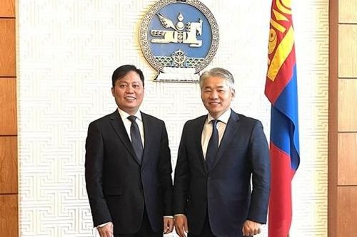 Thư ký Hội đồng An ninh Quốc gia Mông Cổ tiếp Đại sứ Doãn Khánh Tâm