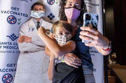 Covid-19: Israel 'tập trận giả', chốt tiêm vaccine cho trẻ 5-11 tuổi