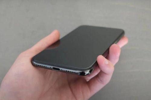 Chiếc iPhone X đặc biệt được bán với giá gấp 50 lần iPhone 13 Pro Max