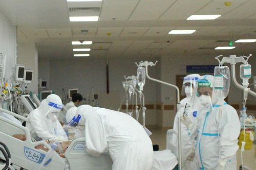 10 ca COVID-19 tử vong đã chích 2 mũi vắc xin, cộng đồng không nên chủ quan