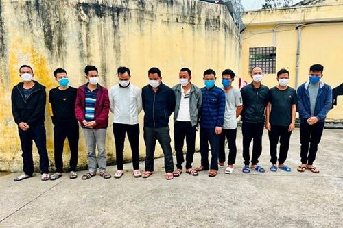 Bắt quả tang 11 đối tượng đánh bạc, thu hơn 80 triệu đồng