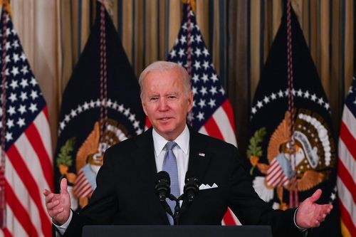 Tổng thống Mỹ Joe Biden ký ban hành Đạo luật Thiết bị an toàn