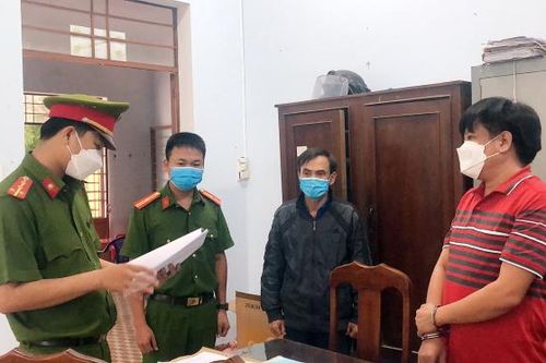 2 đối tượng lừa 'chạy án mại dâm' chiếm đoạt 970 triệu đồng