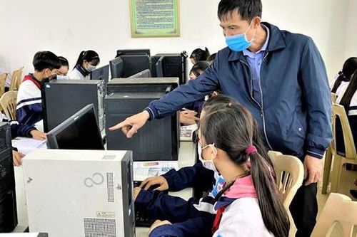 Dịch COVID-19 diễn biến phức tạp, thêm nhiều địa phương cho học sinh nghỉ