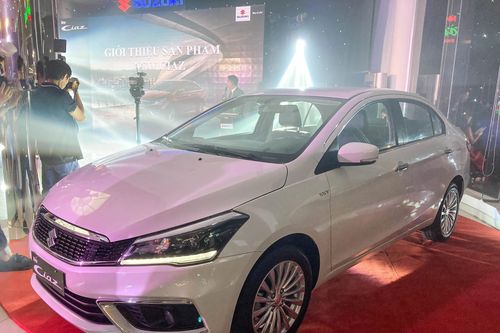 Suzuki Ciaz tạm dừng phân phối tại Việt Nam