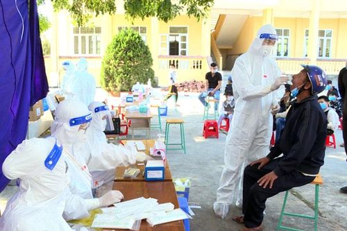 Quảng Ninh quyết liệt ngăn chặn dịch, thích ứng trong tình hình mới