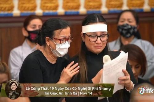 Con gái Phi Nhung xúc động gửi lời nhắn cho mẹ trong lễ 49 ngày