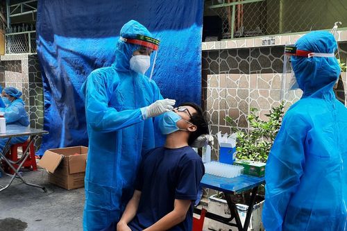 TPHCM: Dịch COVID-19 vẫn cấp 2, có 4 quận huyện tăng cấp