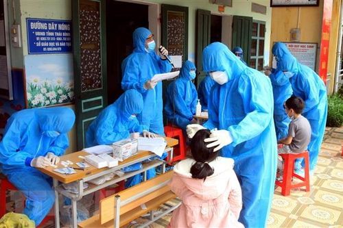 Thái Bình, Hà Nội tìm người đến các địa điểm liên quan đến F0