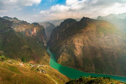 Vẻ đẹp tự nhiên của những Công viên địa chất Toàn cầu tại Việt Nam