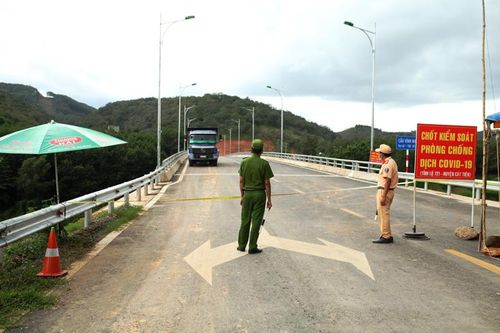 Cát Tiên: Vẫn có trường hợp chưa tuân thủ đúng quy định cách ly y tế tại nhà