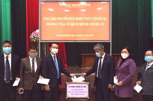 Chính trị - Xã hội An sinh xã hội Quyên góp ủng hộ người dân khu vực cách ly, phong tỏa do dịch COVID- 19