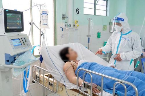 Cứu sống sản phụ mang song thai nhiễm COVID-19 nguy kịch