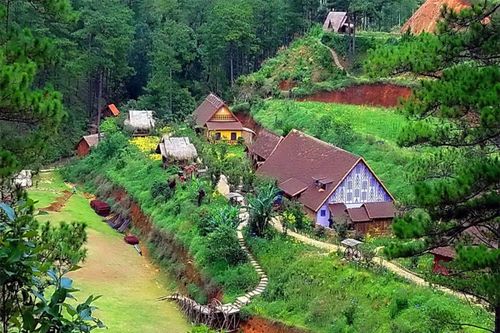 Cù Lần - Ngôi làng độc đáo dưới chân núi Langbiang hùng vĩ