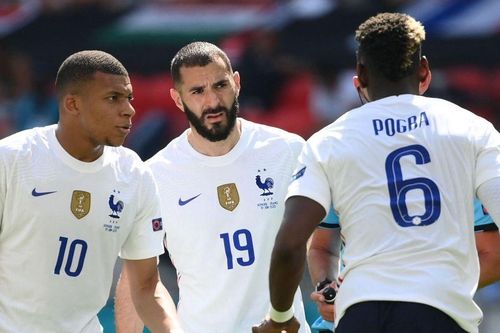 Chuyển nhượng cầu thủ: Neuer phù hợp với Bayern; Benzema muốn Real Madrid ký Pogba; Juventus hỏi mượn Martial
