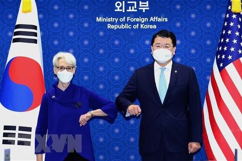 Mỹ nhấn mạnh tầm quan trọng của quan hệ với Nhật Bản, Hàn Quốc