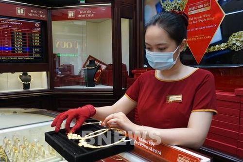 Giá vàng tiếp tục tăng, thị trường vẫn trầm lắng