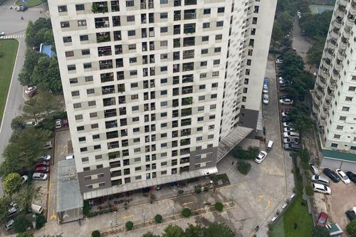 Nam thanh niên rơi từ tầng cao chung cư tại Hà Nội