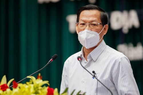 Chưa thể cho toàn bộ học sinh TP.HCM đến trường vào tháng 12