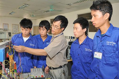 Hỗ trợ đào tạo duy trì việc làm cho lao động khó khăn do Covid-19 còn chậm