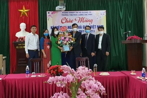 Phó Bí thư Thường trực Tỉnh ủy Nguyễn Đăng Quang thăm, tặng quà một số trường học nhân kỷ niệm 39 năm Ngày Nhà giáo Việt Nam 20/11