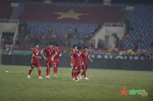 Vòng loại cuối cùng World Cup 2022: Mong sao 'chân cứng đá mềm'