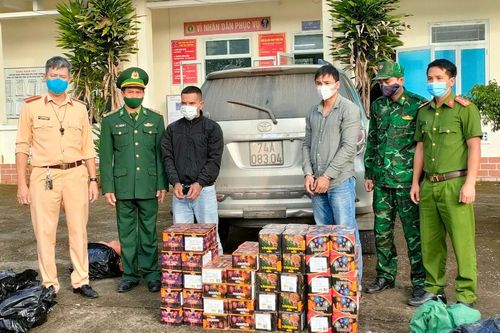 Bắt giữ vụ vận chuyển pháo nổ số lượng lớn
