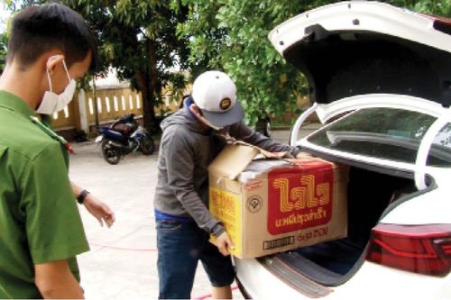 Kinh tế Kinh tế Ngăn chặn tình trạng buôn bán, vận chuyển hàng lậu, hàng giả
