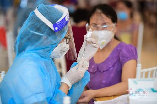 Hà Nội thêm 218 ca Covid-19, có 100 ca cộng đồng