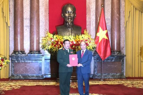 Phó Đô đốc Phạm Hoài Nam được thăng quân hàm Thượng tướng