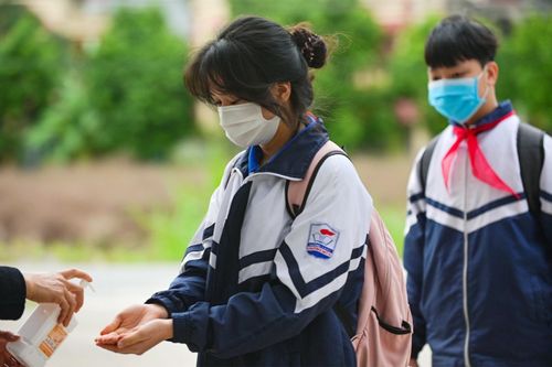 Hà Nội hoàn thành tiêm chủng học sinh THPT trước 25/11
