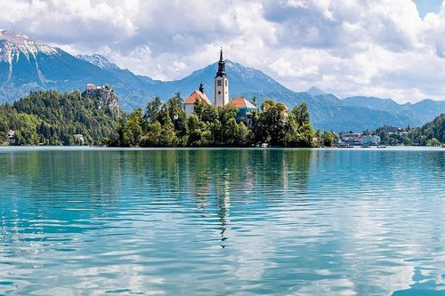 Slovenia - Quốc gia trẻ và phát triển năng động ở Nam Âu