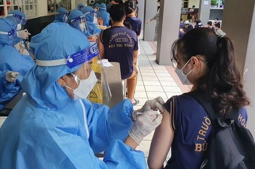 Đồng Nai: Một trường có 9 học sinh F0, tạm dừng thí điểm đi học trở lại