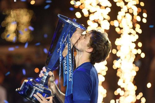 Hạ bệ Medvedev, Alexander Zverev lần thứ 2 vô địch ATP Finals