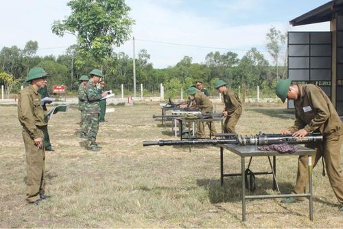 Chính trị - Xã hội An ninh - Quốc Phòng Coi trọng rèn luyện đội ngũ