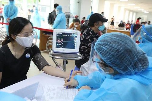 Dịch Covid-19 ngày 23/11: Nghệ An ghi nhận số ca mắc ngoài cộng đồng nhiều nhất từ trước đến nay
