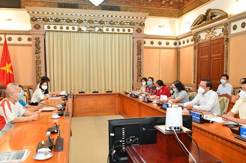 Chủ tịch UBND TPHCM Phan Văn Mãi tiếp công dân Lê Phước Lộc