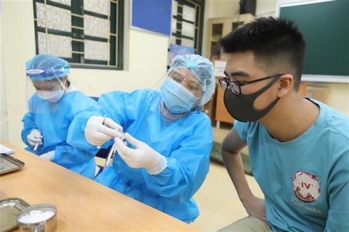 Hà Nội: Phụ huynh yên tâm khi trẻ được tiêm vaccine phòng COVID-19