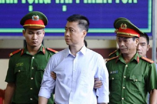 Phan Sào Nam trở lại trại giam: Cần làm rõ động cơ sai phạm của lãnh đạo tòa án