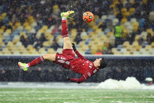 Lewandowski lập kỷ lục với bàn thắng ở Champions League