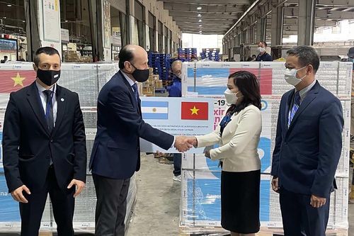 Chính phủ Argentina trao tặng Việt Nam 500.000 liều vaccine AstraZeneca