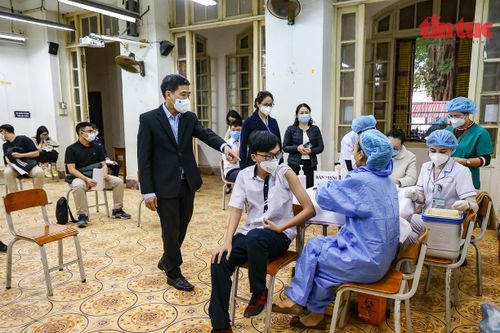 Kiểm tra quy trình tiêm vaccine Pfizer cho lứa tuổi 15-17
