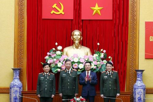 Bộ Công an - Bộ Thông tin và Truyền thông tăng cường phối hợp bảo vệ An ninh Quốc gia