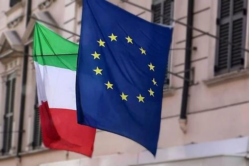 Amazon và Apple bị phạt nặng tại Italy