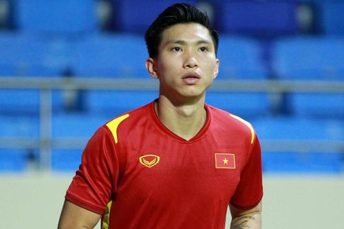 Quả bóng vàng Việt Nam 2021 bỏ 3 danh hiệu