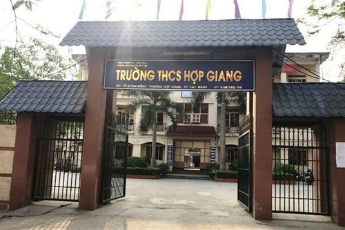 Học sinh một số trường ở Cao Bằng tạm dừng đến lớp