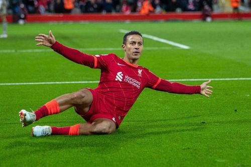 Liverpool 2-0 Porto: Thiago lập siêu phẩm, Liverpool giữ mạch toàn thắng