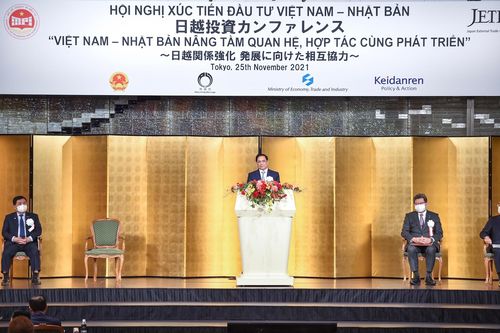 Việt Nam, Nhật Bản trao đổi các thỏa thuận hợp tác trị giá hàng tỷ USD